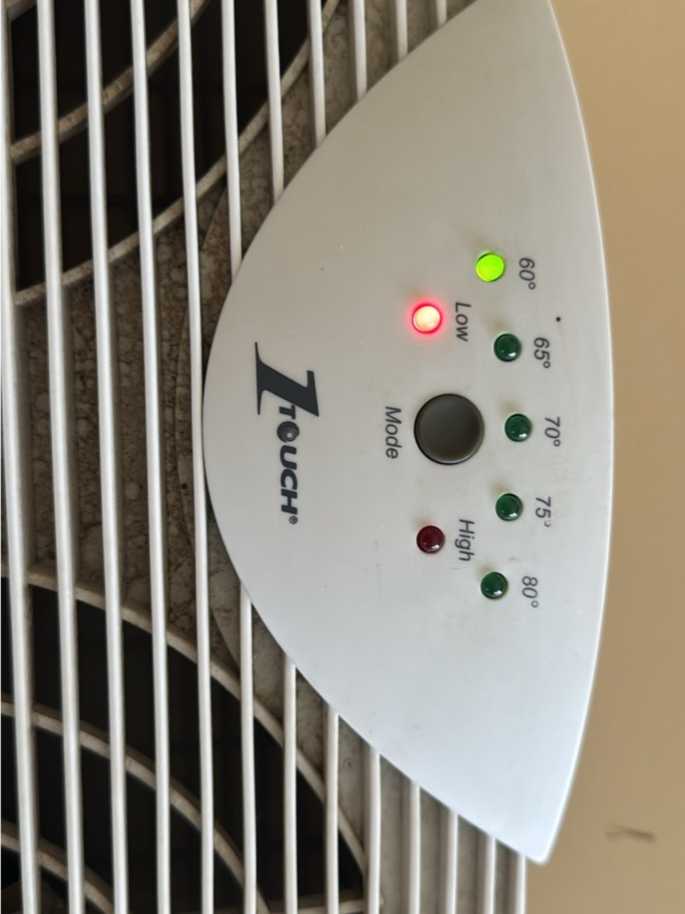 1Touch White Window Fan with Thermostat Controls